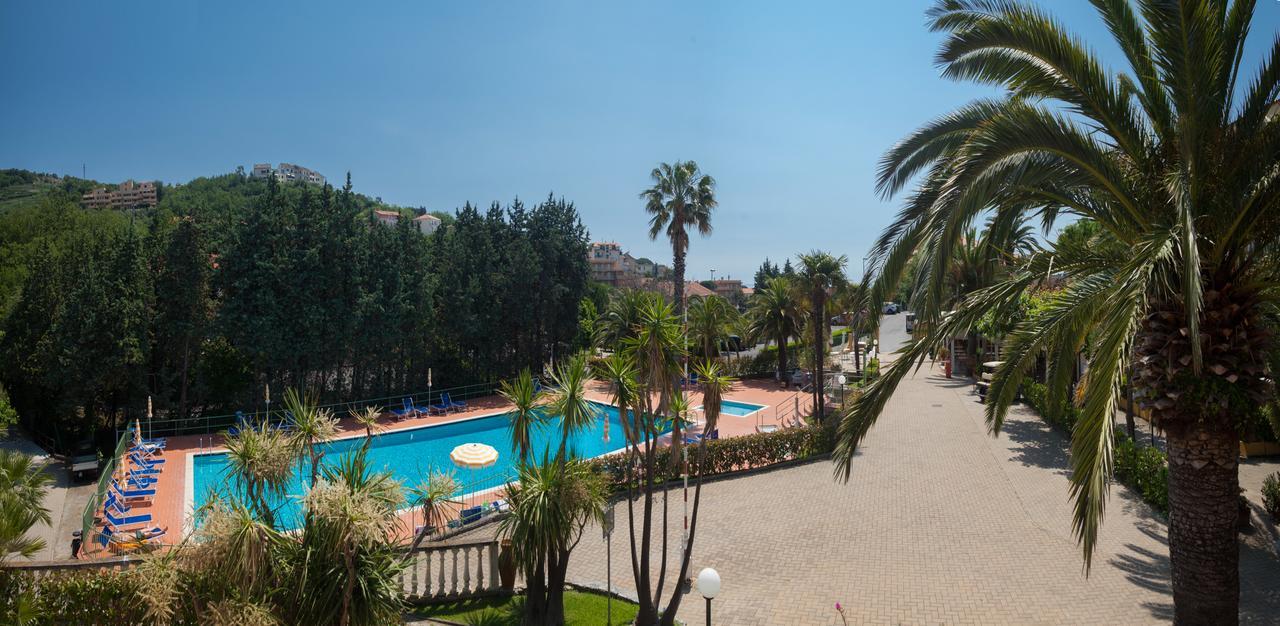 Residence Pian Dei Boschi Pietra Ligure Exteriör bild